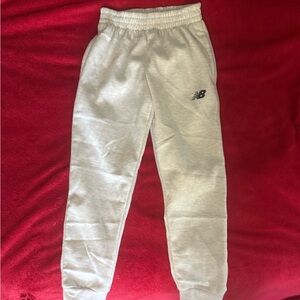 New balance sweatpants size use 10